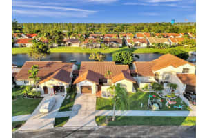 40 Columbia Ct, Deerfield Beach, FL 33442, Sold 05/29/24