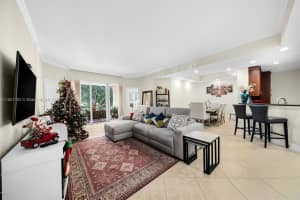 16101 Emerald Estates Dr APT 253, Weston, FL 33331, Sold 01/30/24