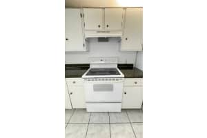 208 Lake Pointe Dr APT 102, Oakland Park, FL 33309, Sold 03/20/24