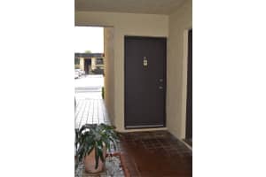 9007 Sw 138th St 3, Miami
