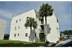 8280 Sunrise Lakes Blvd APT 103, Sunrise, FL 33322, Sold 01/10/25