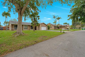 11710 S Island Rd, Hollywood, FL 33026, Sold 04/04/24