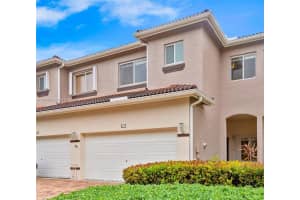 2371 SE 19th St, Homestead, FL 33035, Sold 02/29/24