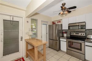 1889 S Ocean Dr APT 111, Hallandale Beach, FL 33009, Sold 04/24/24