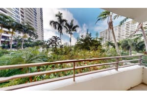 2500 Parkview Dr APT 412, Hallandale Beach, FL 33009, Sold 07/02/24
