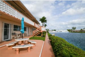 925 SW 11th Ave #3j, Hallandale Beach, FL 33009, Sold 03/15/24