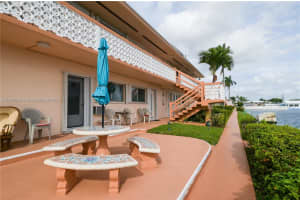 925 SW 11th Ave #3j, Hallandale Beach, FL 33009, Sold 03/15/24