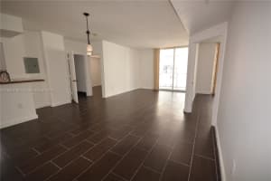 5077 NW 7th St APT 1218, Miami, FL 33126, Sold 05/23/24