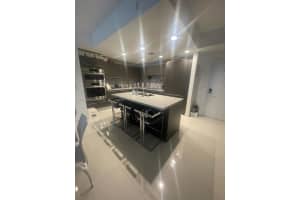 7751 NW 107th Ave Apt 409, Doral, FL 33178, Sold 07/03/24