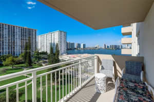 250 174th St APT 817, Sunny Isles Beach, FL 33160, Sold 07/08/24