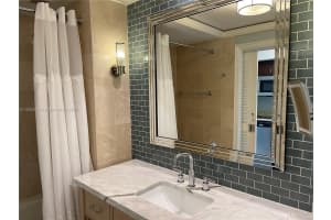 455 Grand Bay Dr # 816, Key Biscayne, FL 33149, Sold 02/06/24