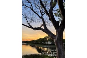 200 SW 117th Terrace, Pembroke Pines, FL 33025, Sold 01/17/24