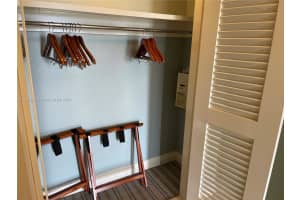 455 Grand Bay Dr # 815, Key Biscayne, FL 33149, Sold 02/06/24