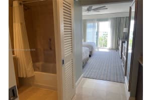 455 Grand Bay Dr # 815, Key Biscayne, FL 33149, Sold 02/06/24