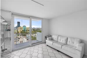 345 Ocean Dr APT 901, Miami Beach, FL 33139, Sold 05/15/24