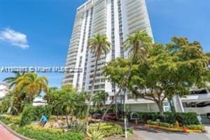 19707 Turnberry Way 5 d, Aventura, FL 33180, Sold 05/01/24