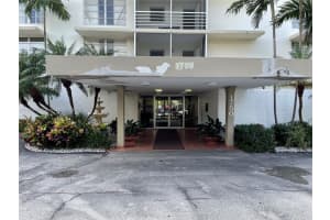 1750 NE 115th St APT 208, Miami, FL 33181, Sold 03/15/24