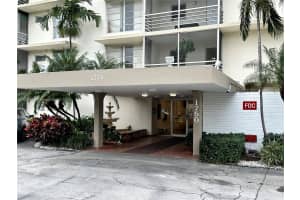 1750 NE 115th St APT 208, Miami, FL 33181, Sold 03/15/24