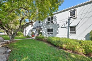 5631 SW 78th St APT 3, Miami, FL 33143, Sold 01/30/24