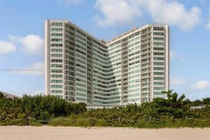 7135 Collins Ave APT 1722, Miami Beach, FL 33141, Sold 02/29/24