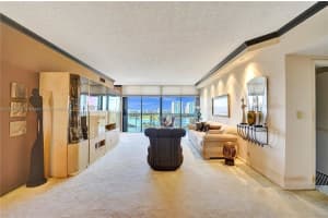 20281 E Country Club Dr APT 903, Aventura, FL 33180, Sold 08/06/24