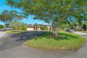 5104 Banyan Ln, Tamarac, FL 33319, Sold 02/28/24