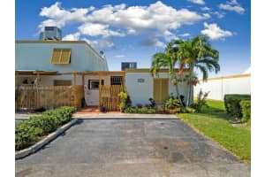 1402 SW 131st Pl Cir E, Miami, FL 33184, Sold 03/14/24