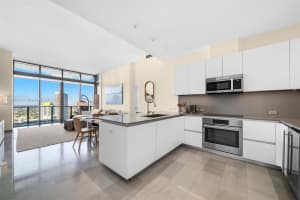 68 SE 6th St APT 4104, Miami, FL 33131, Sold 05/03/24