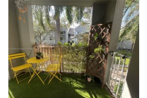 720 SW 111th Ave APT 208, Pembroke Pines, FL 33025, Sold 02/06/24