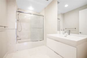 17111 Biscayne Blvd Unit 1508, Aventura, FL 33160, Sold 03/01/24