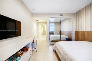 17111 Biscayne Blvd Unit 1508, Aventura, FL 33160, Sold 03/01/24