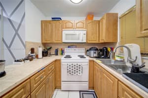 11761 SW 18th St APT 6, Miami, FL 33175, Sold 02/14/24