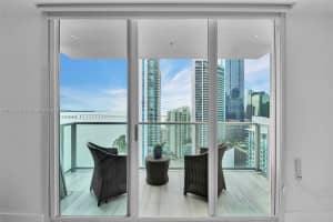 1155 Brickell Bay Dr APT 3103, Miami, FL 33131, Sold 05/17/24