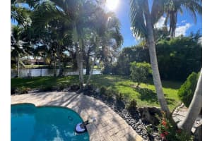 157 Rivera Ct, Royal Palm Beach, FL 33411, Sold 04/02/24