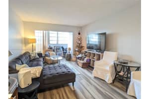 1555 W 44th Pl APT 303, Hialeah, FL 33012, Sold 01/29/24