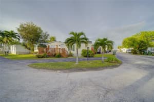 220 NE 12th Ave, Homestead, FL 33030, Sold 02/09/24