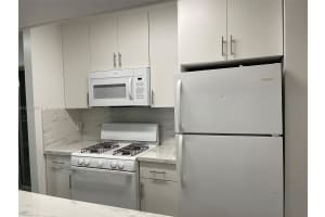 15275 SW 107th Ln APT 108, Miami, FL 33196, Sold 02/07/24