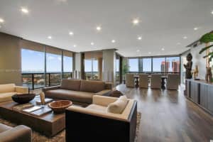 19667 Turnberry Way #12j, Miami, FL 33180, Sold 02/29/24