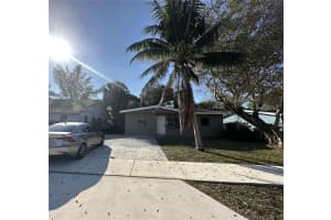 906 SW 3rd Ct, Delray Beach, FL 33444, Sold 10/04/24