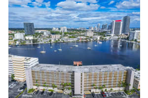 400 Golden Isles Dr APT 47, Hallandale Beach, FL 33009, Sold 05/24/24