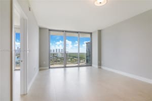 16385 Biscayne Blvd Unit 2818, Aventura, FL 33160, Sold 01/31/24