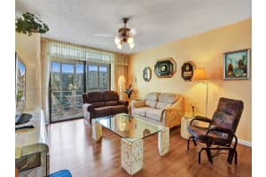 2871 Somerset Dr APT 216, Lauderdale Lakes, FL 33311, Sold 07/05/24