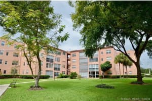 2841 Somerset Dr APT 306, Lauderdale Lakes, FL 33311, Sold 09/24/24