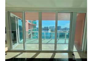 3370 Hidden Bay Dr 2415, Aventura