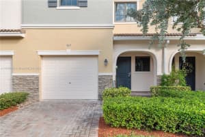 305 NE 194th Ln, Miami, FL 33179, Sold 03/01/24