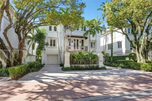 3518 Bayshore Villas Dr, Miami, FL 33133, Sold 03/15/24