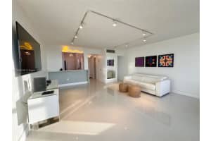 2899 Collins Ave APT 904, Miami Beach, FL 33140, Sold 09/30/24