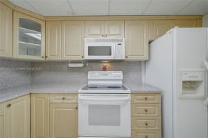 220 NW 87th Ave APT K208, Miami, FL 33172, Sold 02/23/24