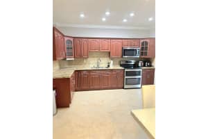 6900 NW 179th St Apt 113-1, Hialeah, FL 33015, Sold 03/14/24