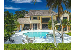 601 Laurel Ln E, Pembroke Pines, FL 33027, Sold 02/16/24